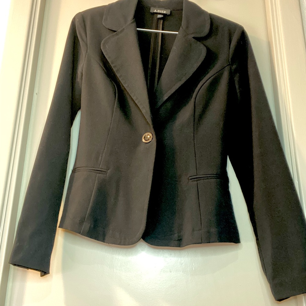 Small A Byer blazer. Stretchy with padded shoulders. Great interview jacket